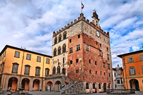 Sguardi d’arte, storia e ambiente a Prato: "La Villa Medicea di Artimino. Storie e storie dopo i Lorena"